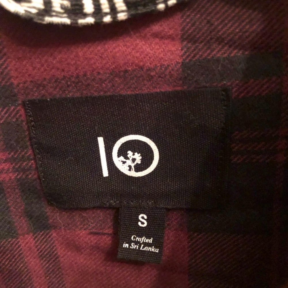 Tentree Red Plaid Flannel Button-Up Shirt Small - Picture 4 of 5